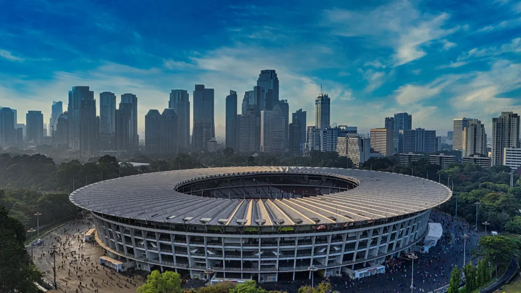 Bentuk atap GBK dari atas